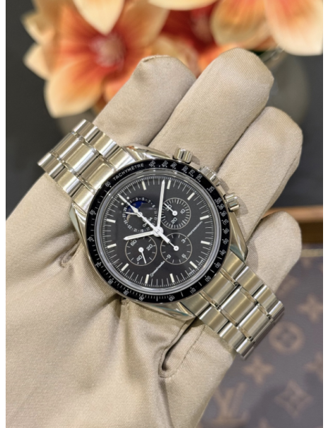 Omega Speedmaster Moonwatch Moonphase