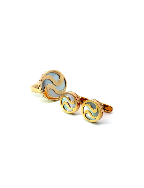 Bvlgari Mother Of Pearl Set of Spinning Ring & Cufflinks